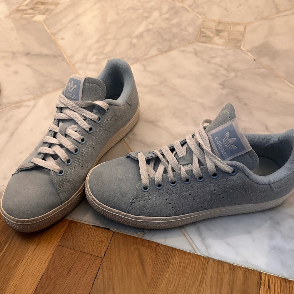 Adidas Women's Light Blue Sneakers